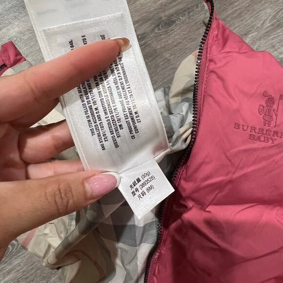 Burberry Baby London Check Pink Reversible Puffer Size 6 Months - Picture 7 of 9